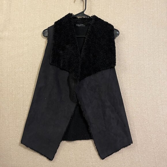 Romeo & Juliet Couture Vest Women's Small Black Faux Fur Open Faced - Picture 1 of 10